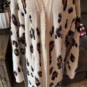 Knox Rose Animal Print Cardigan in Cream and Black